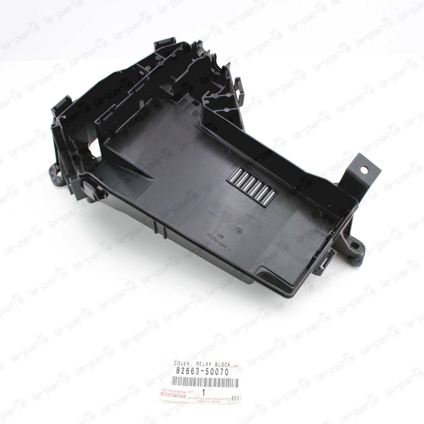 GENUINE TOYOTA LEXUS 07-14 LS460  RELAY BLOCK LOWER COVER 82663-50070