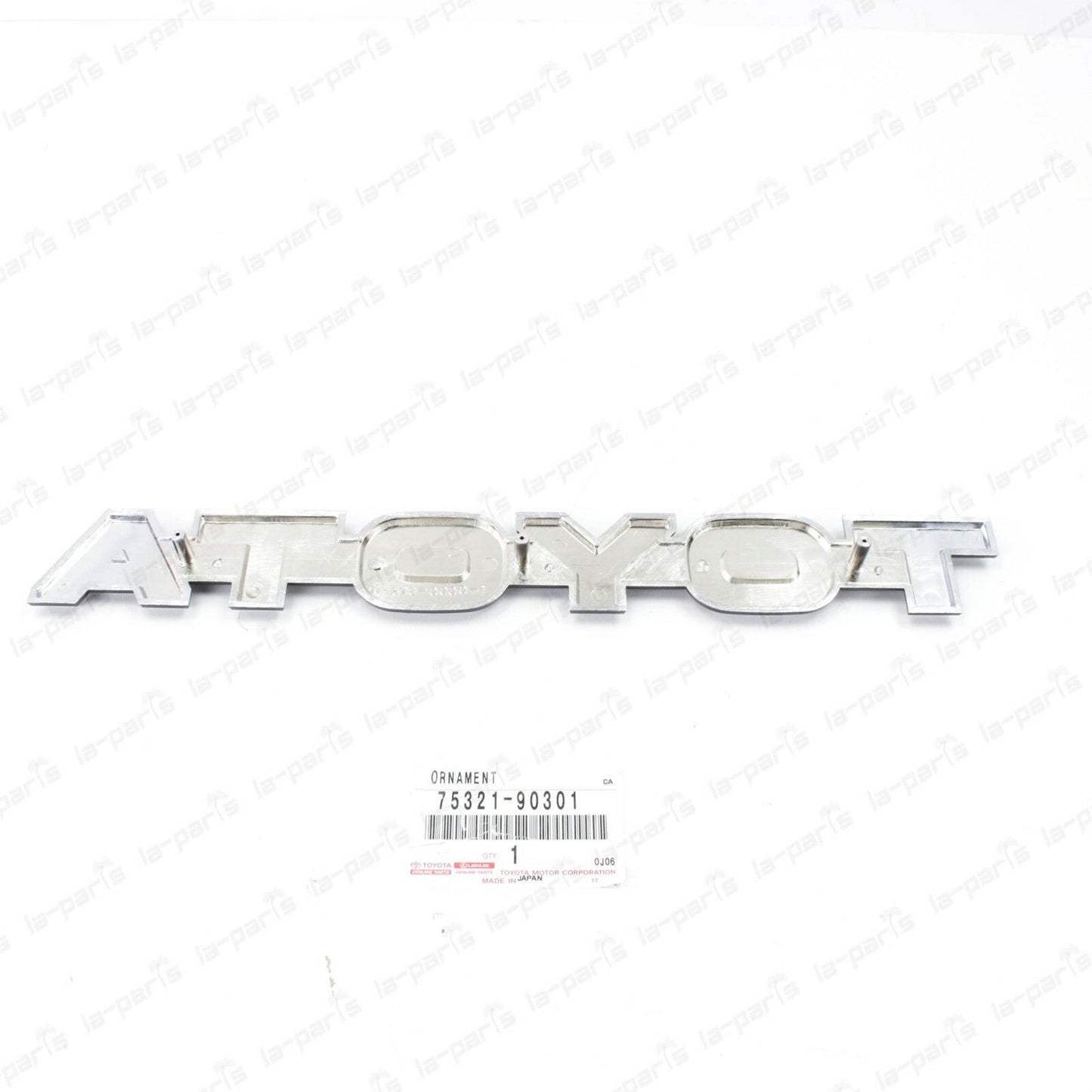 NEW GENUIINE TOYOTA 79-84 LAND CRUISER FJ40 42 43 FRONT GRILLE EMBLEM 7532190301