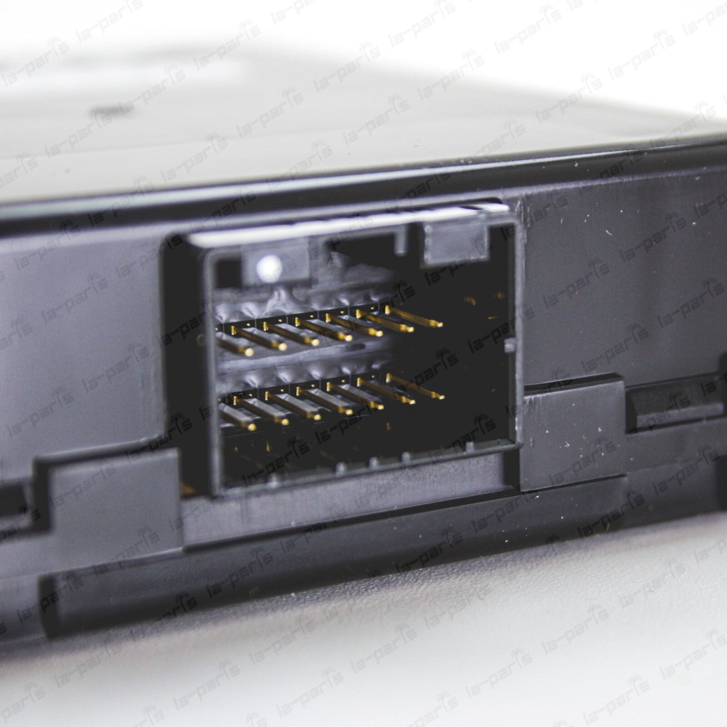 New Genuine OEM Mazda Control Unit WL81-18-701B