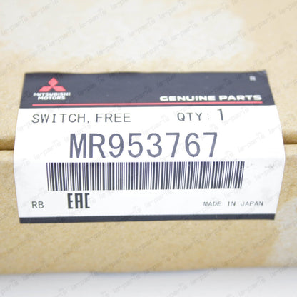 NEW GENUINE MITSUBISHI 2001-2006 MONTERO SWITCH FREEWHEEL CLUTCH MR953767