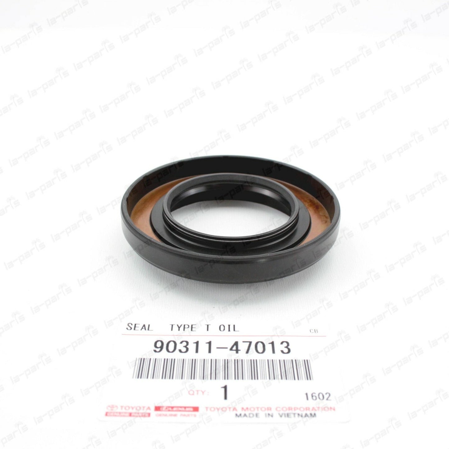 New Genuine Toyota  Type-T Axle Shaft Oil Seal 90311-47013