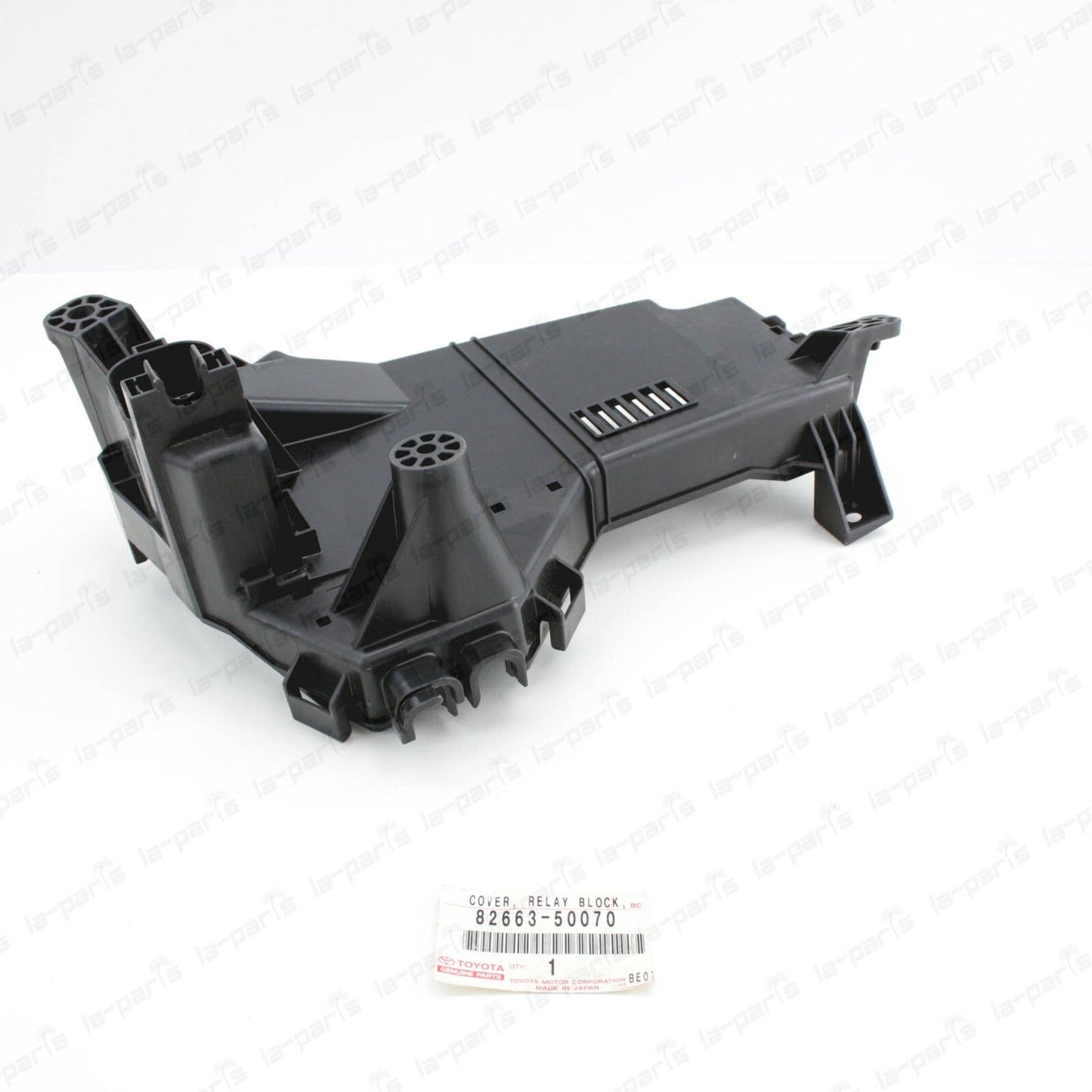 GENUINE TOYOTA LEXUS 07-14 LS460  RELAY BLOCK LOWER COVER 82663-50070