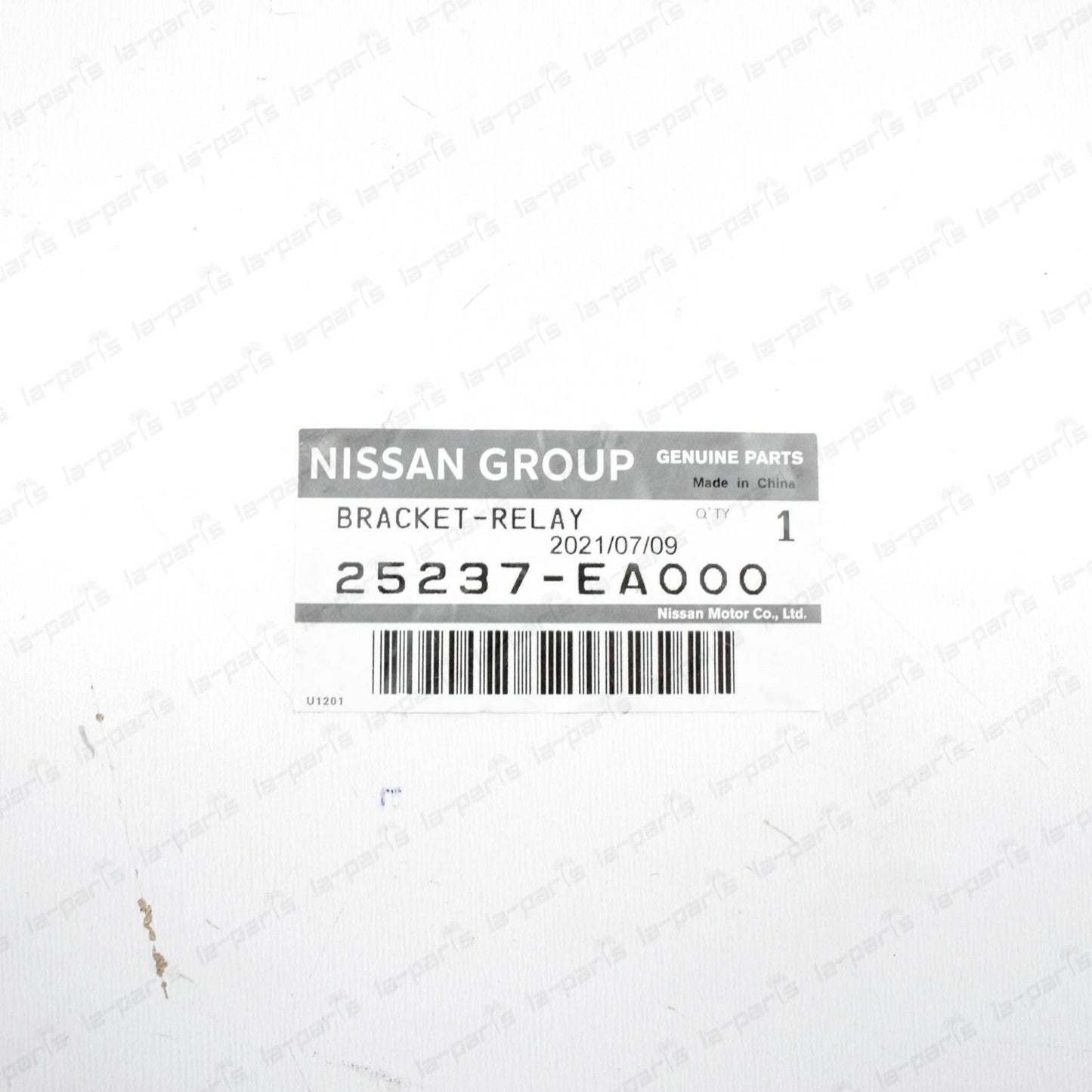 New Genuine Nissan 04-12 Armada Rear Suspension Air Ride Relay With Bracket
