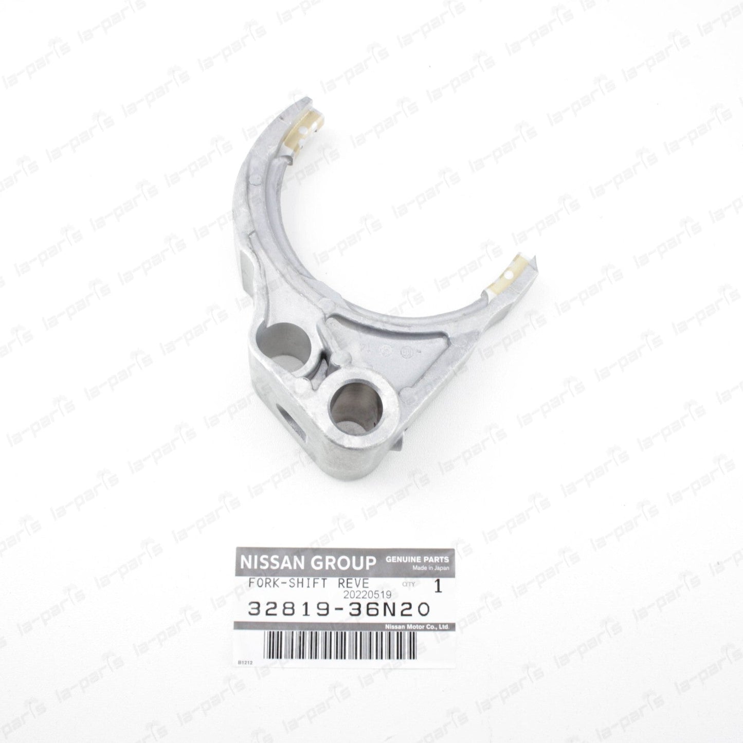GENUINE NISSAN 240SX FRONTIER XTERRA HARDBODY PICKUP REVERSE FORK 32819-36N20