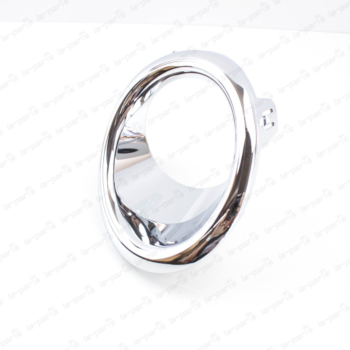 NEW GENUINE 11-15 INFINITI QX56 QX80 CHROME LH FOG LIGHT BEZEL 62257-1LA0A