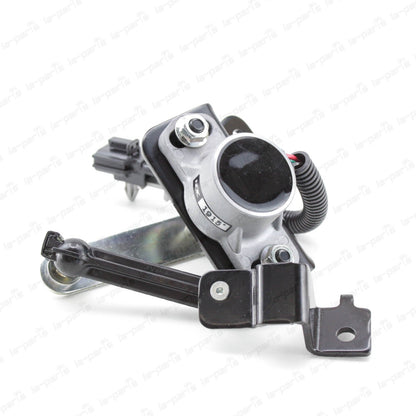 NEW GENUINE NISSAN INFINITY  REAR HEIGHT CONTROL SENSOR 53820-1LA2A