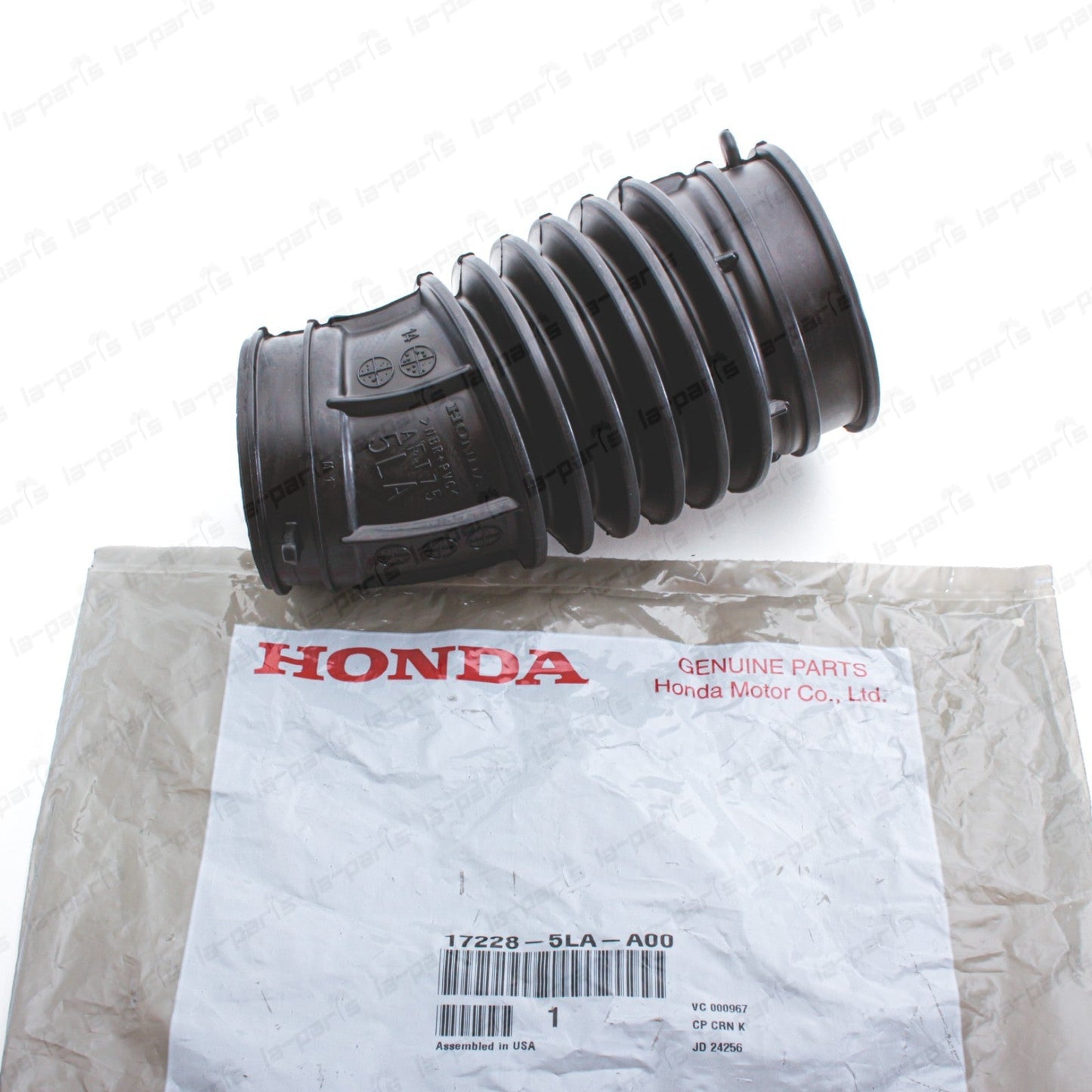 New Genuine OEM Honda 2015-2016 CR-V 2.4L Air Cleaner Intake Tube 17228-5LA-A00