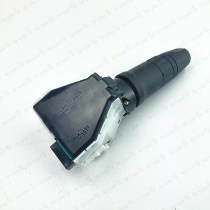 NEW GENUINE NISSAN ROGUE TITAN VERSA  SWITCH ASSY-TURN SIGNAL 25540-EE90E