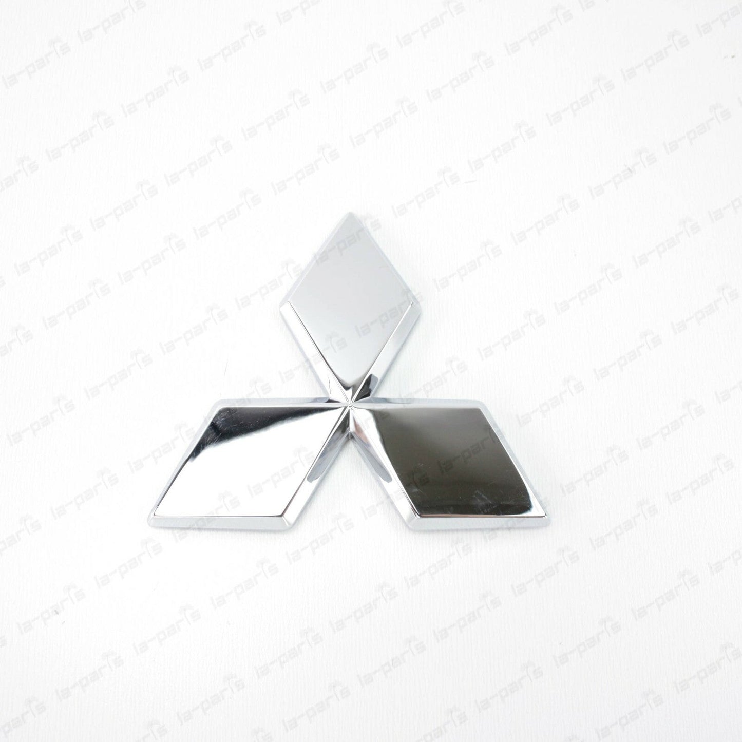 NEW GENUINE MITSUBISHI LANCER EVOLUTION 7 CT9 REAR EMBLEM MR598151