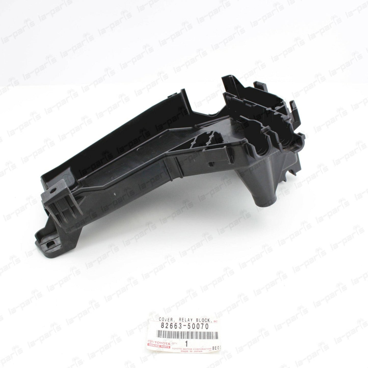 GENUINE TOYOTA LEXUS 07-14 LS460  RELAY BLOCK LOWER COVER 82663-50070
