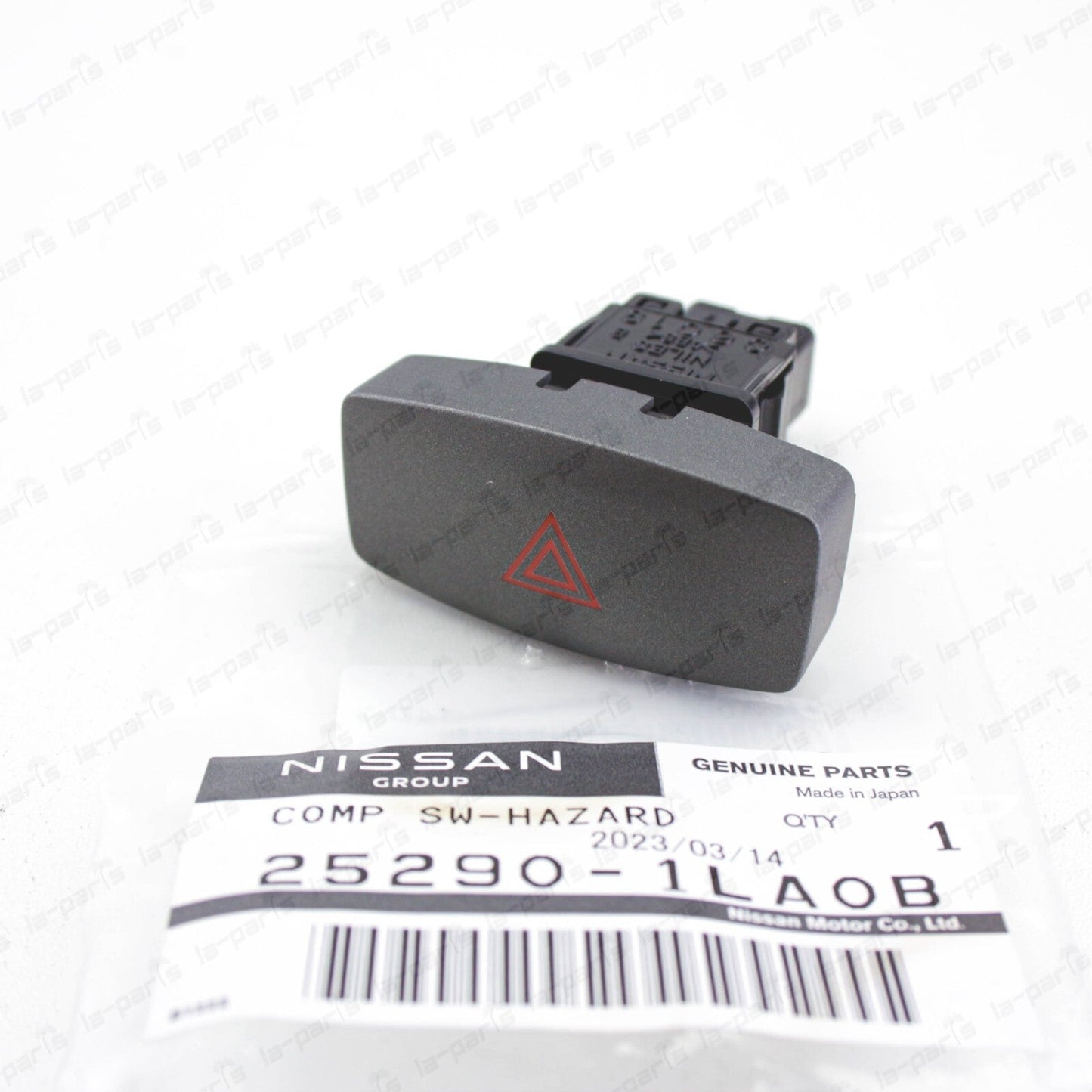 New Genuine OEM Nissan 17-20 Armada Hazard Switch Assy 25290-1LA0B
