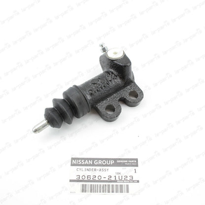 NEW GENUINE NISSAN SKYLINE R33 R34 RB25DET AWD CLUTCH SLAVE CYLINDER 30620-21U23