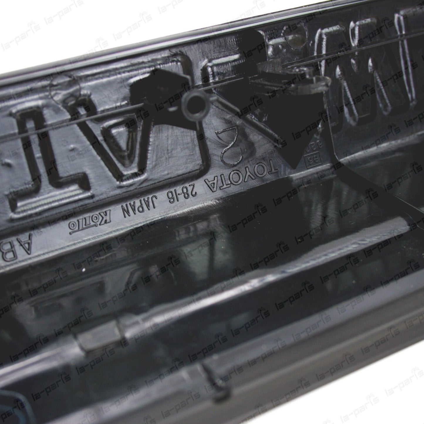 NEW GENUINE TOYOTA LAND CRUISER 70 LICENSE PLATE LAMP COVER 4WD 81276-90K02