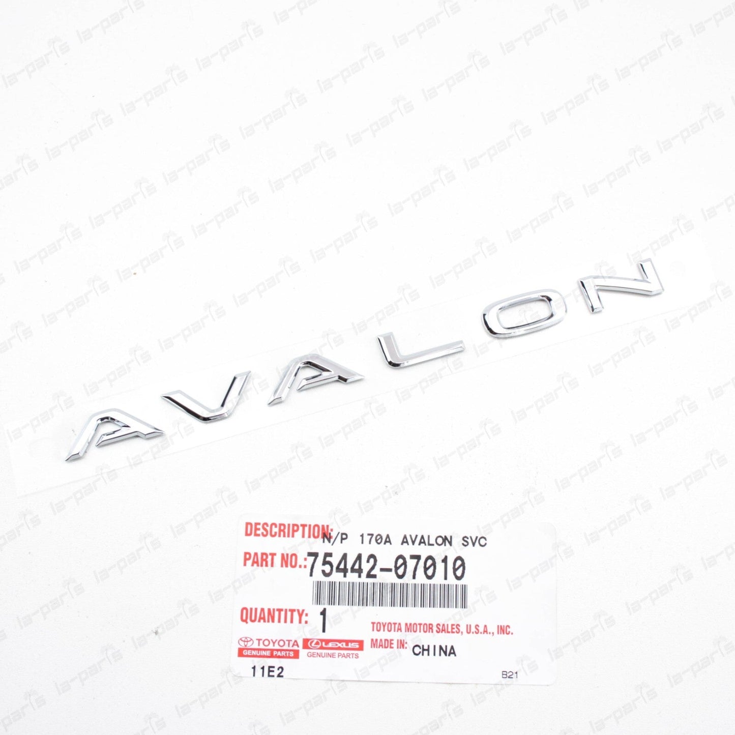 NEW GENUINE TOYOTA 13-18 AVALON LUGGAGE COMPARTMENT DOOR NAME PLATE 75442-07010