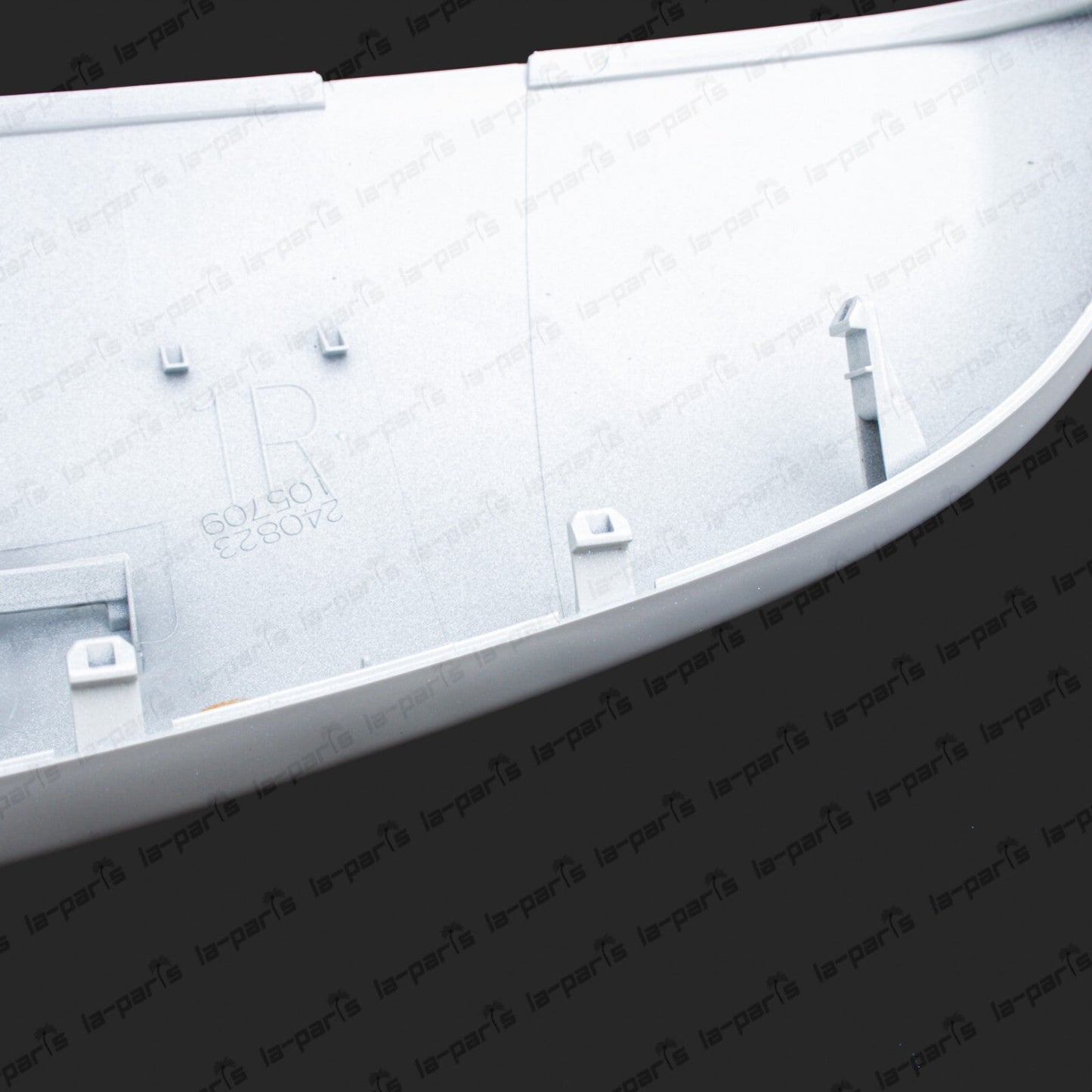 New Genuine OEM Toyota 14-24 4Runner Passenger Side Mirror Cover White Pearl 070