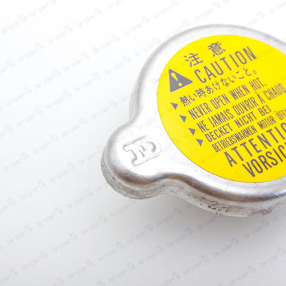 New Genuine OEM Mitsubishi 84-00 Mirage Eclipse Montero Radiator Cap MB660735