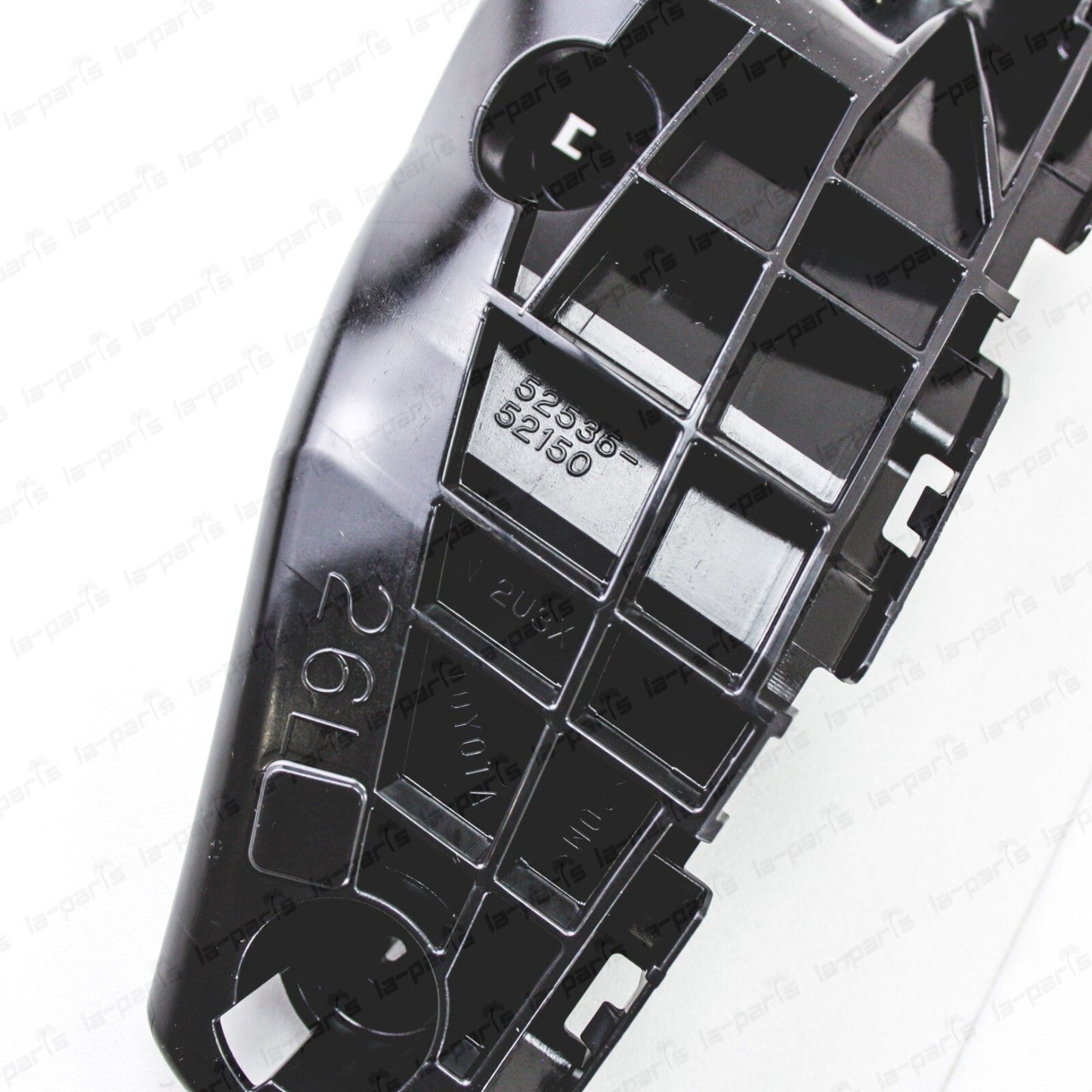 New Genuine Toyota Scion 08-14 xD Driver Side Front Bumper Retainer 52536-52150