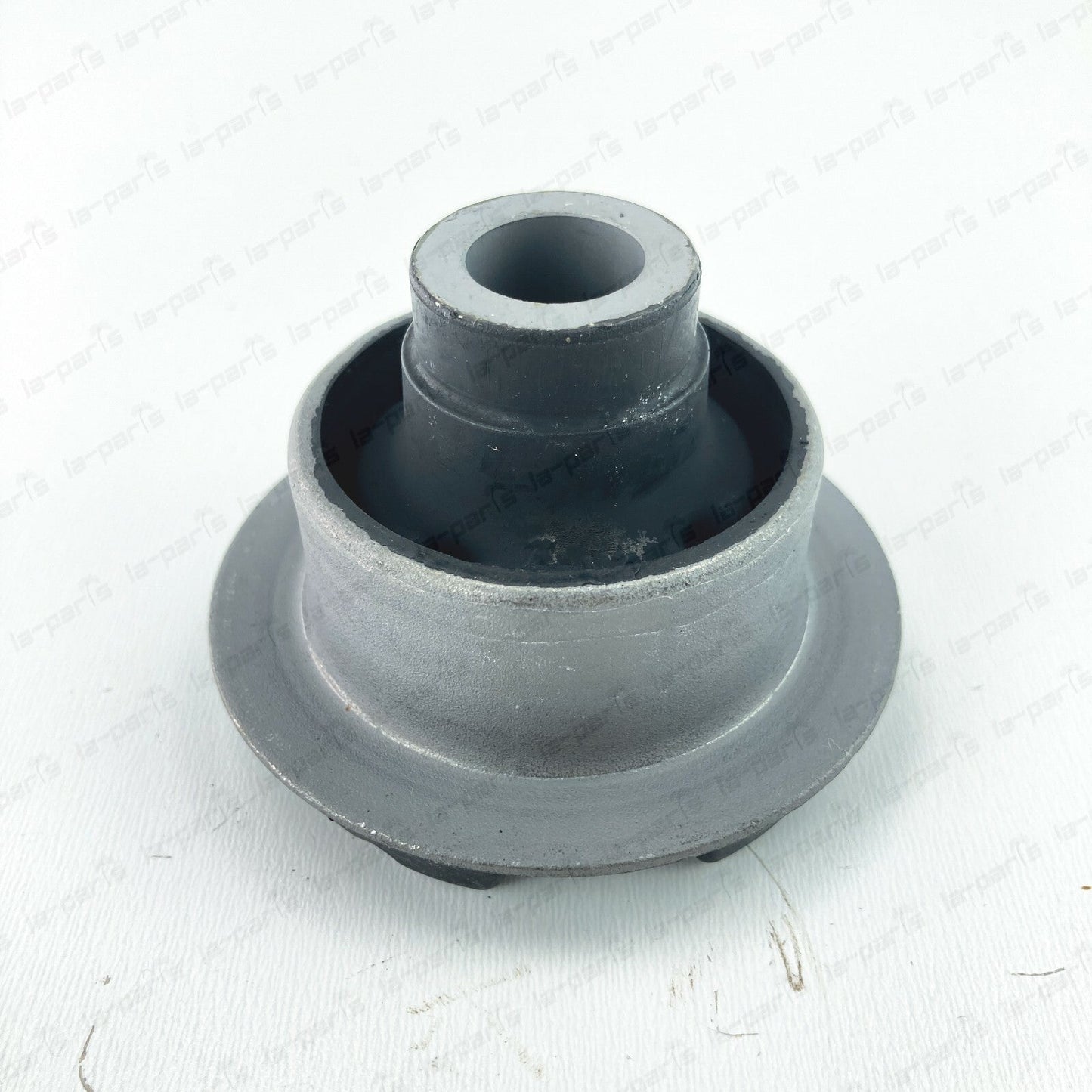 GENUINE TOYOTA LC 100 LEXUS LX470 FRONT DIFFERENTIAL MOUNT CUSHION 41651-60010