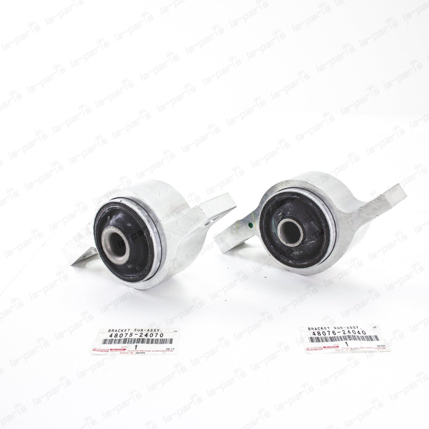 New Genuine Lexus Front Lower Control Arm Bushings SET 48076-24040 & 48075-24070