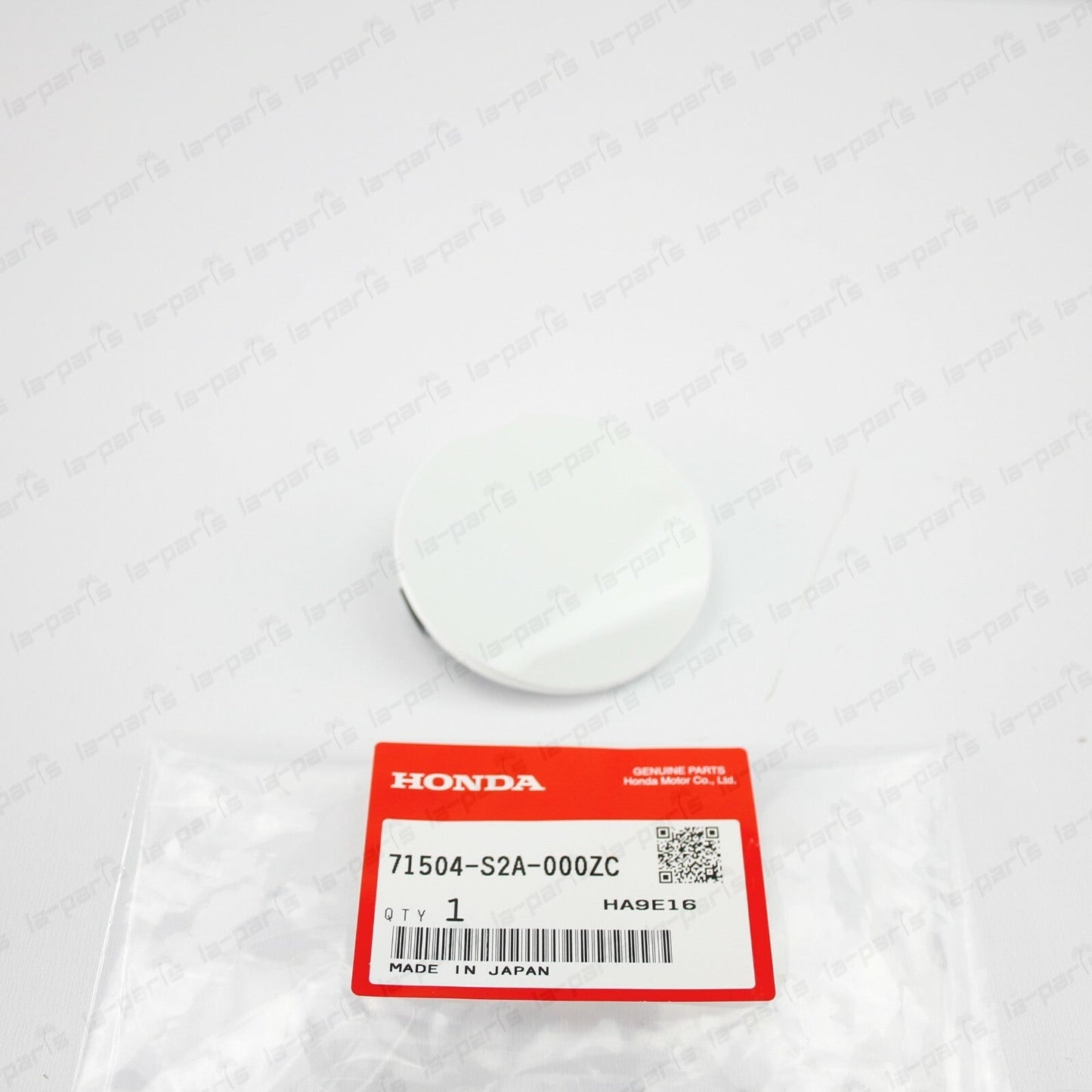 GENUINE HONDA 00-03 S2000 AP1 GRAND PRIX WHITE NH565 REAR TOWING HOOK COVER