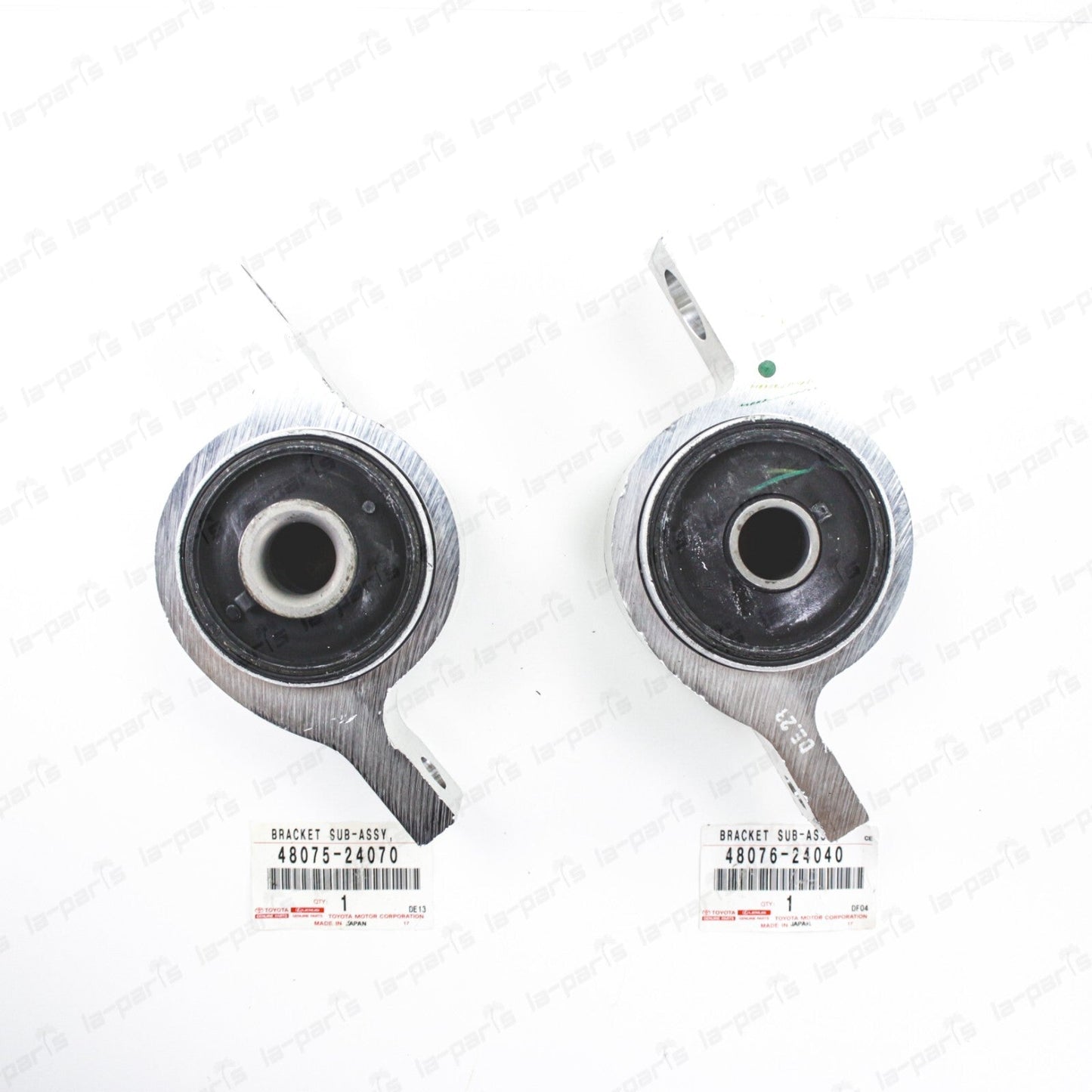 New Genuine Lexus Front Lower Control Arm Bushings SET 48076-24040 & 48075-24070