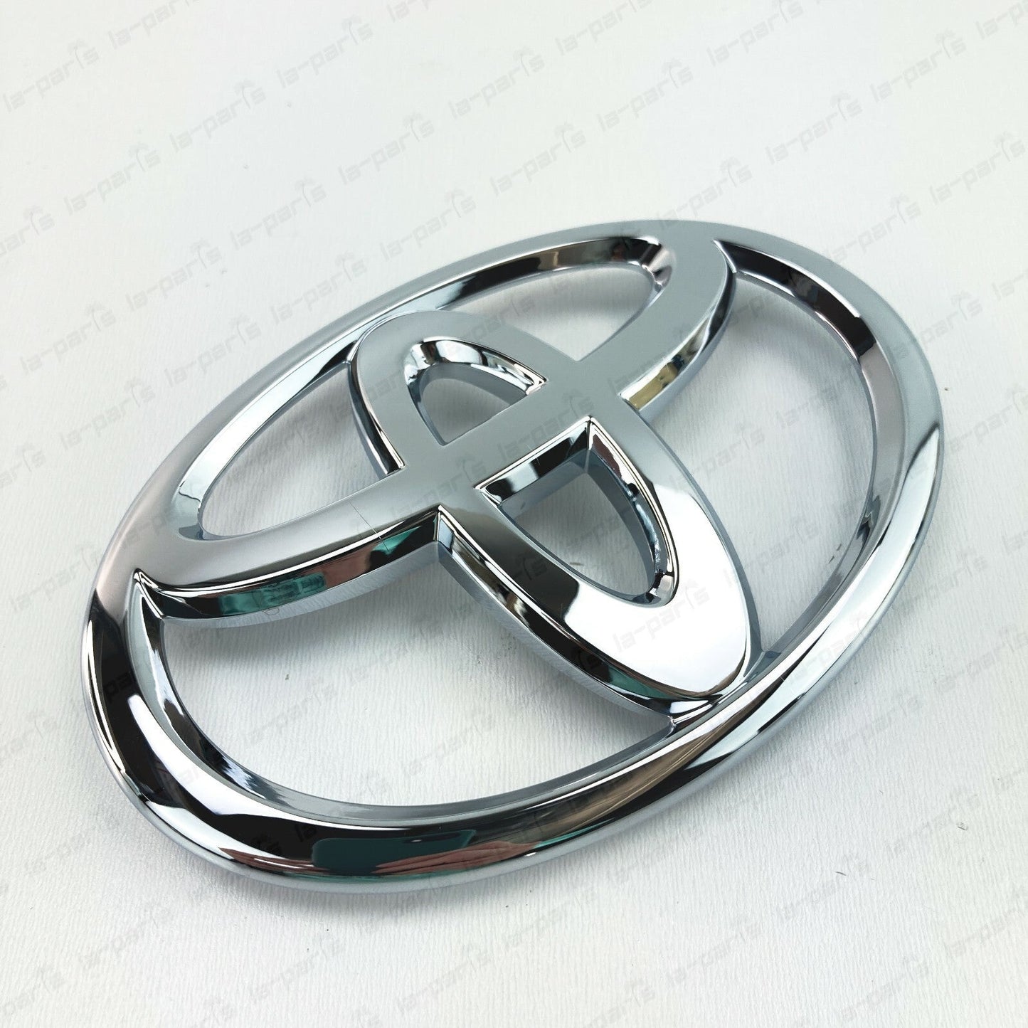 NEW GENUINE TOYOTA 2005 2006 2007 AVALON FRONT GRILLE EMBLEM  75311-AC020