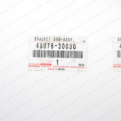 NEW GENUINE LEXUS FRONT LOWER CONTROL ARM BUSHINGS 48075-30030 48076-30030