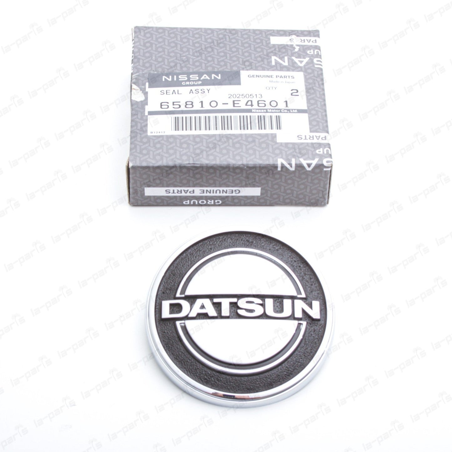 New Genuine Nissan 70-73 240Z S30 DATSUN Hood Bonnet Emblem Badge 65810-E4601