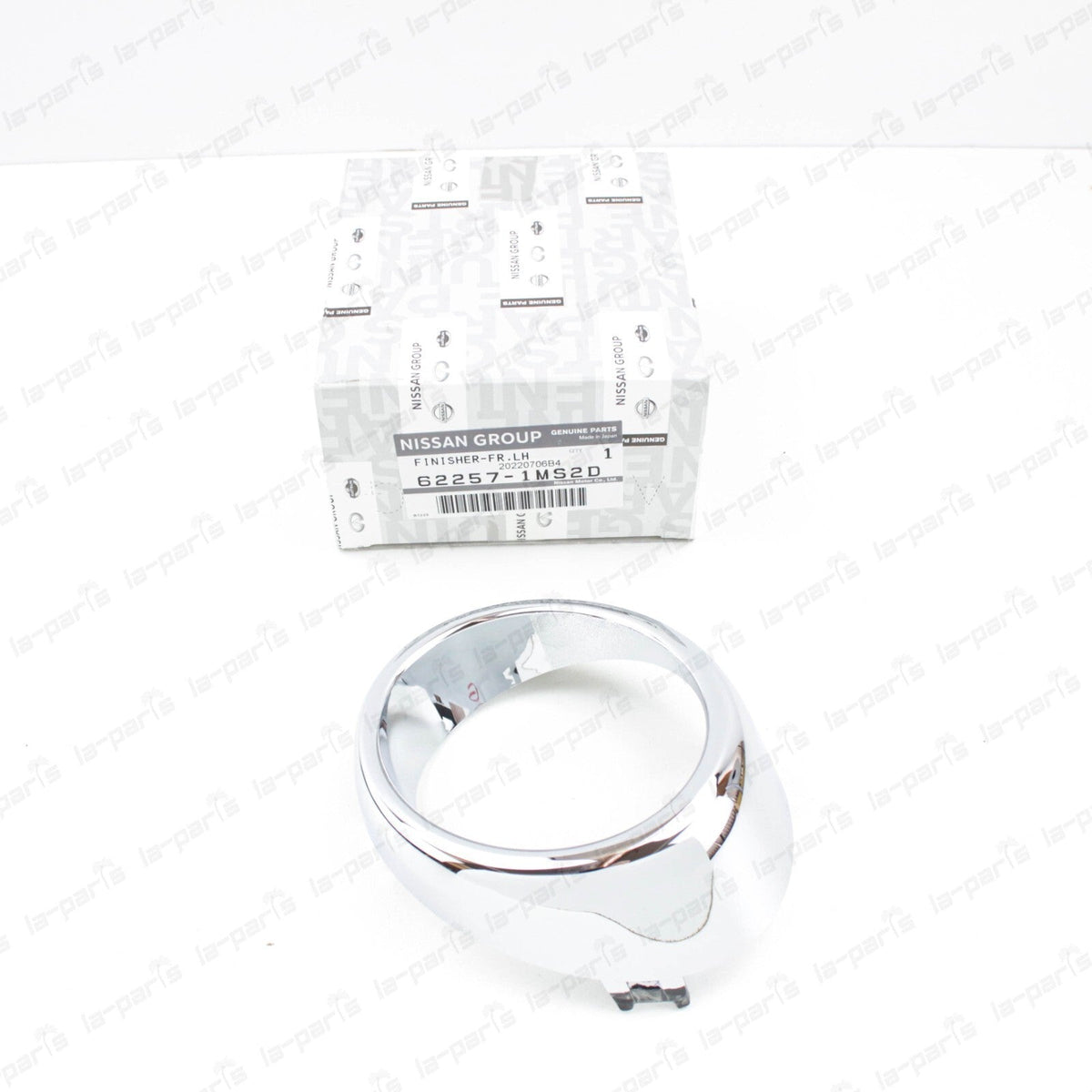 New Genuine Infiniti G37 Front Left Fog Light Chrome Bezel Ring 62257-1MS2D