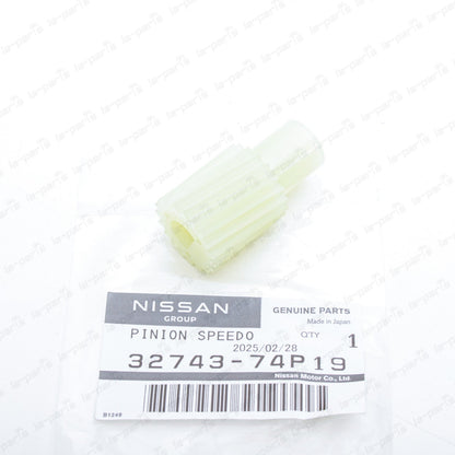 New Genuine Nissan Pickup D21 Pathfinder Speedometer Pinion Gear 32743-74P19
