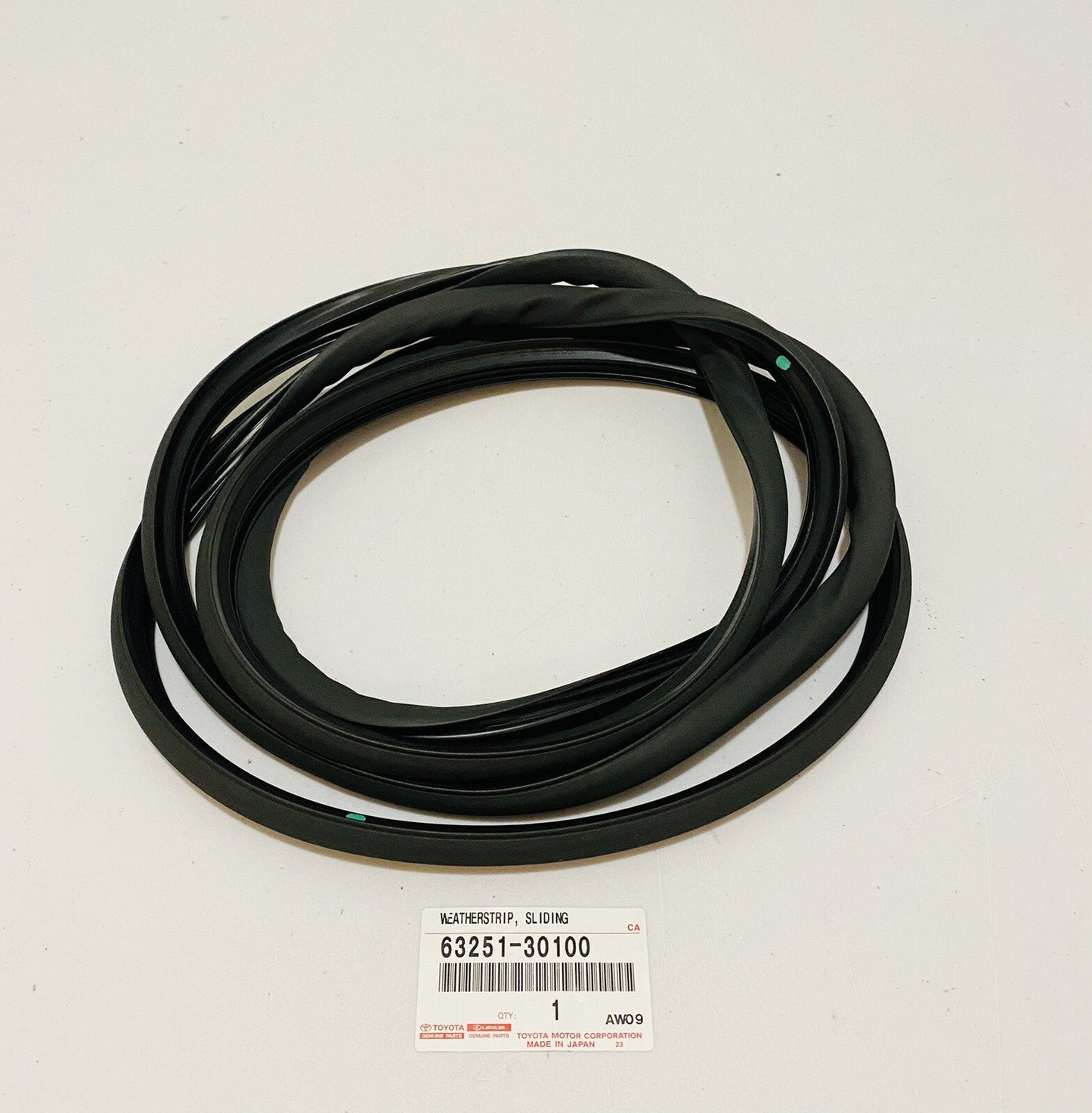 NEW GENUINE TOYOTA LEXUS CAMRY ES GS SUNROOF WEATHERSTRIP 63251-30100