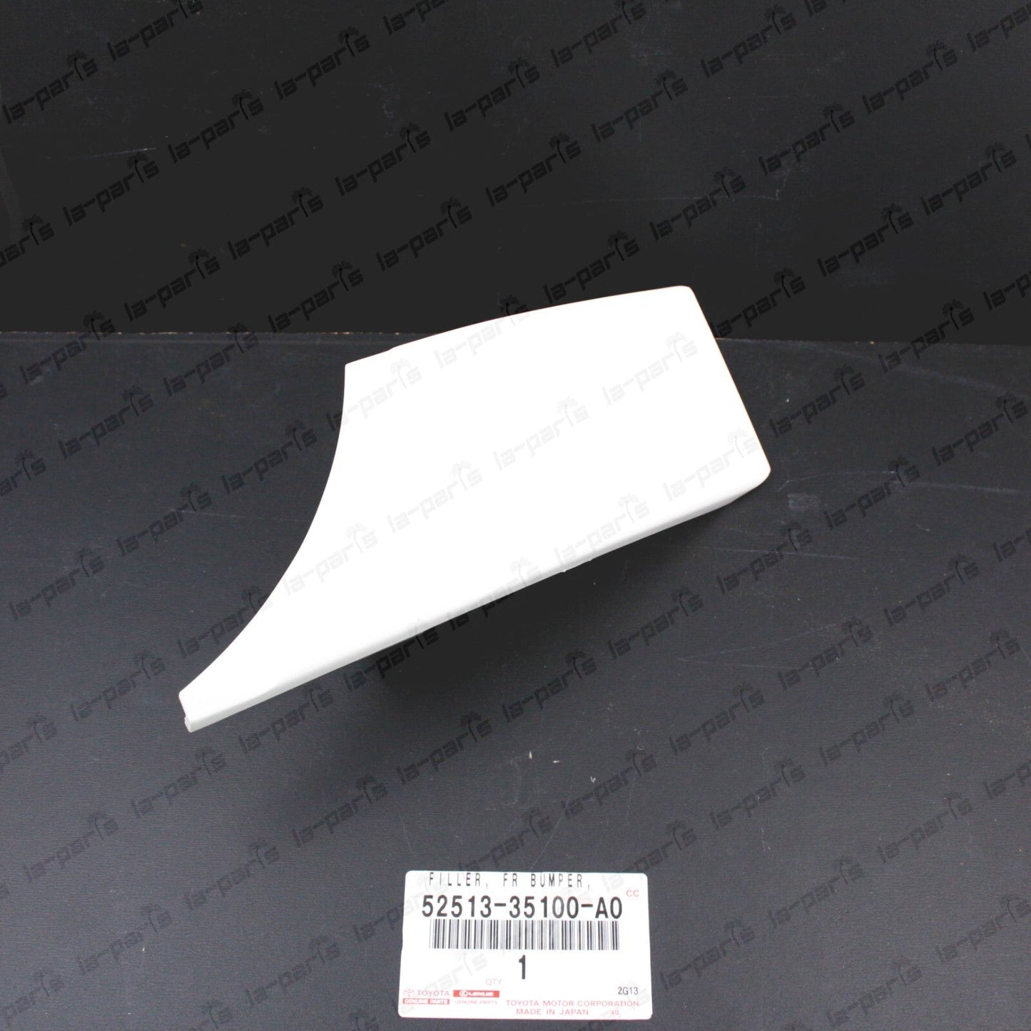 New Genuine Toyota FJ Cruiser 07-14 white Front LH Bumper Filler 52513-35100-A0