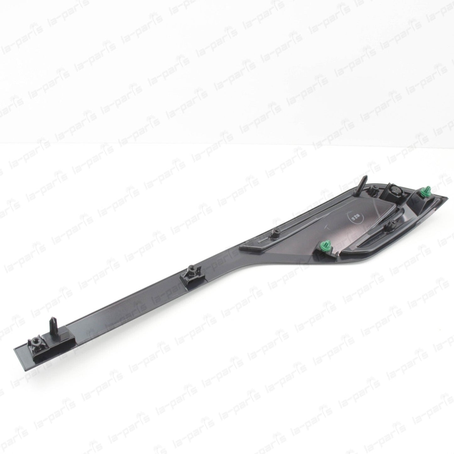 GENUINE MITSUBISHI 2018 OUTLANDER REAR LEFT SPORT-BUMPER TRIM-REFLECTOR 8355A097