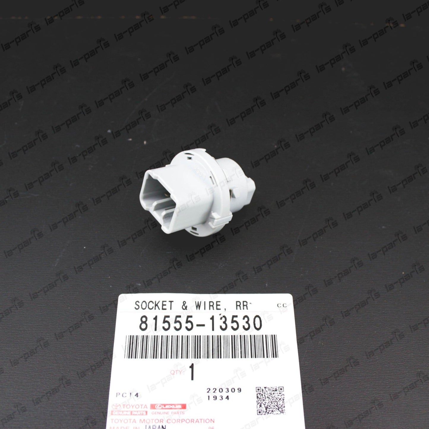 NEW GENUINE TOYOTA LEXUS 03-07 GX470 REAR TURN SIGNAL LAMP SOCKET 81555-13530