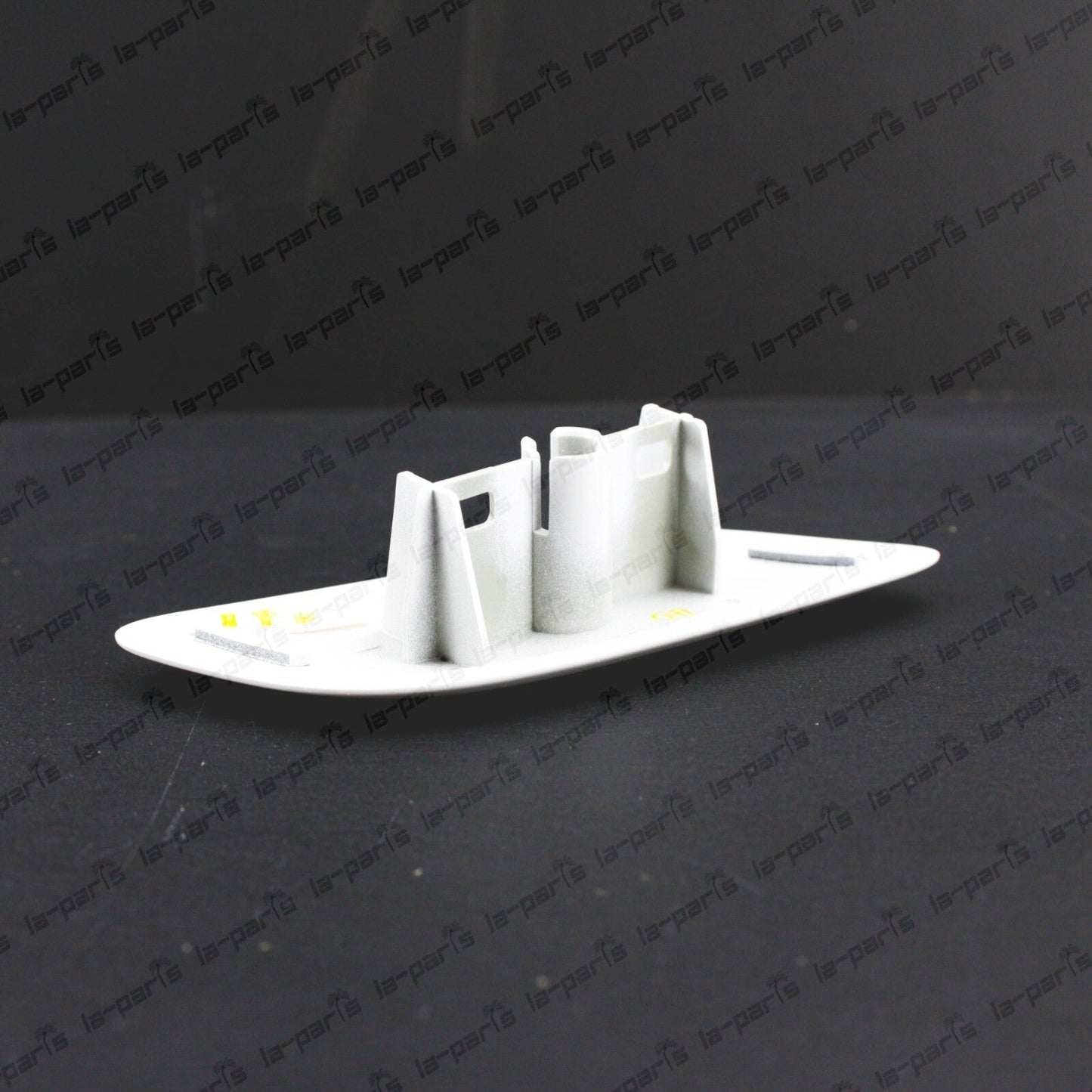 New Genuine Lexus 08-13 LX570 White Driver side Headlamp Washer Nozzle Cap