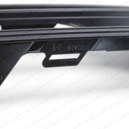 GENUINE HONDA 12-14 INSIGHT FRONT BUMPER FOG LIGHT COVER RIGHT 33302-TM8-J01