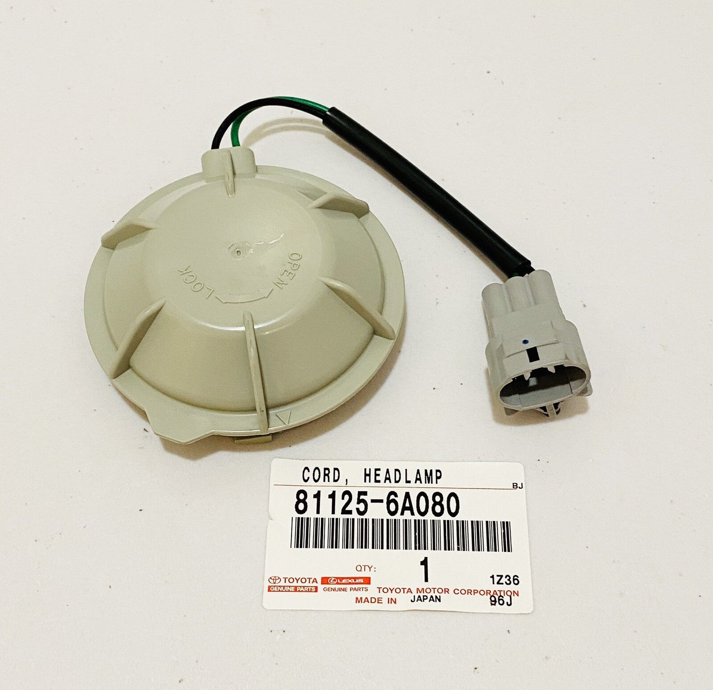 NEW GENUINE LEXUS 98-07 LX470  HEADLIGHT LAMP WIRE HARNESS CORD 811256A080