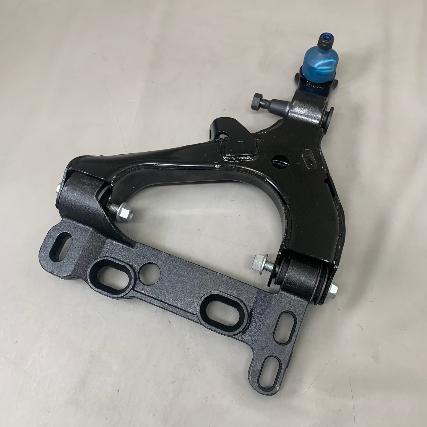 MOOG Suspension Control Arm & Ball Joint Assembly for Chevrolet SSR RK641496