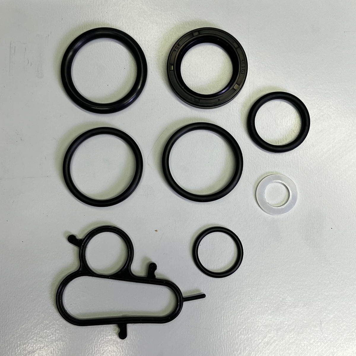 MAHLE Original Full Gasket Set For Chrysler & Dodge Made In USA 95-3572