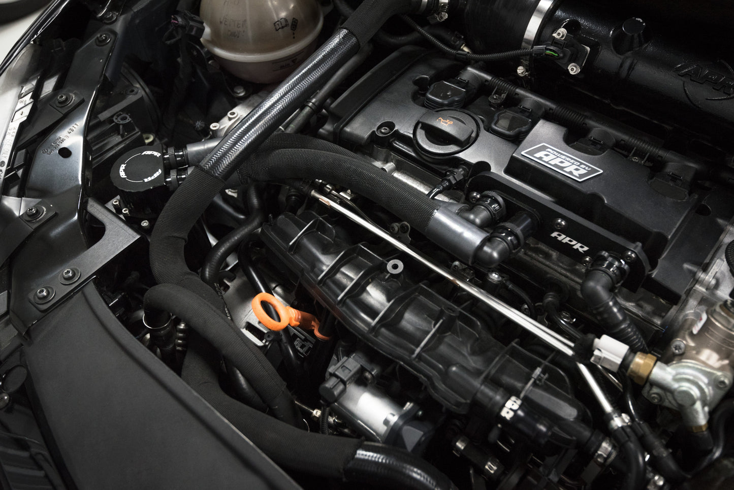 APR Catch Can - MK6 Golf R (NAR)