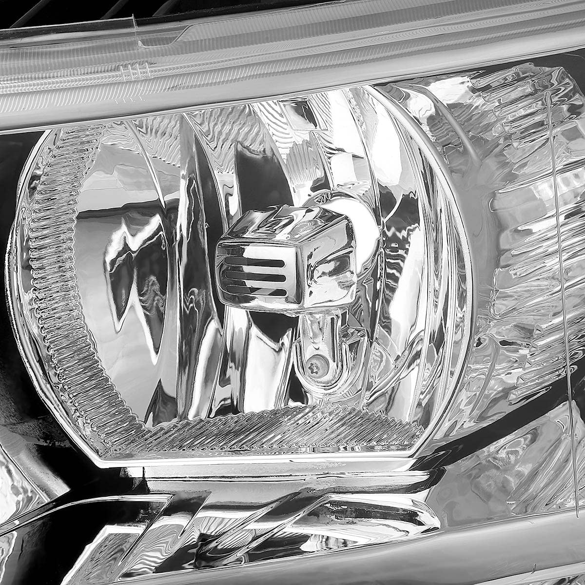 Dna Motoring Hlohcsil07cham Chrome Amber Headlights Compatible With 0713 Silverado 15002500 Hd 3500 1500