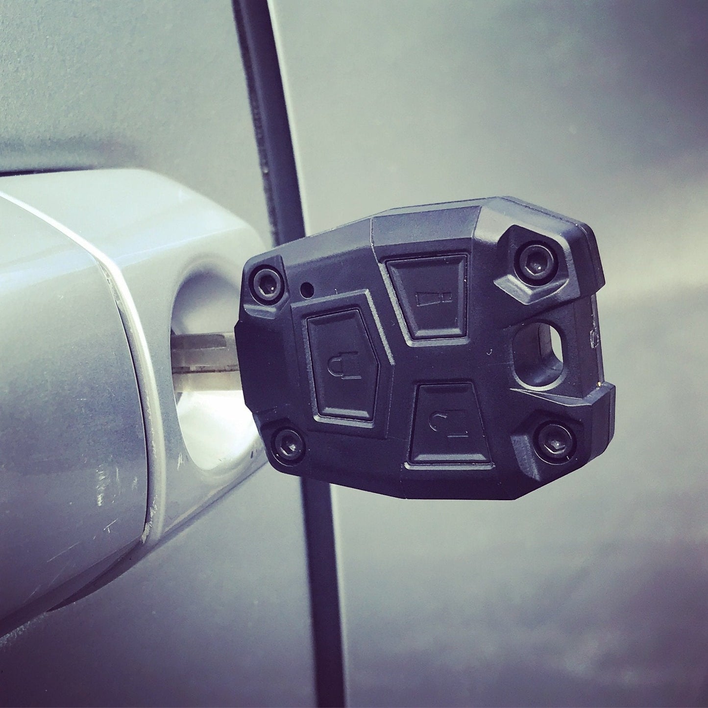 Injection Fob IF008 (2008-2014 FJ Cruiser) - BLACK