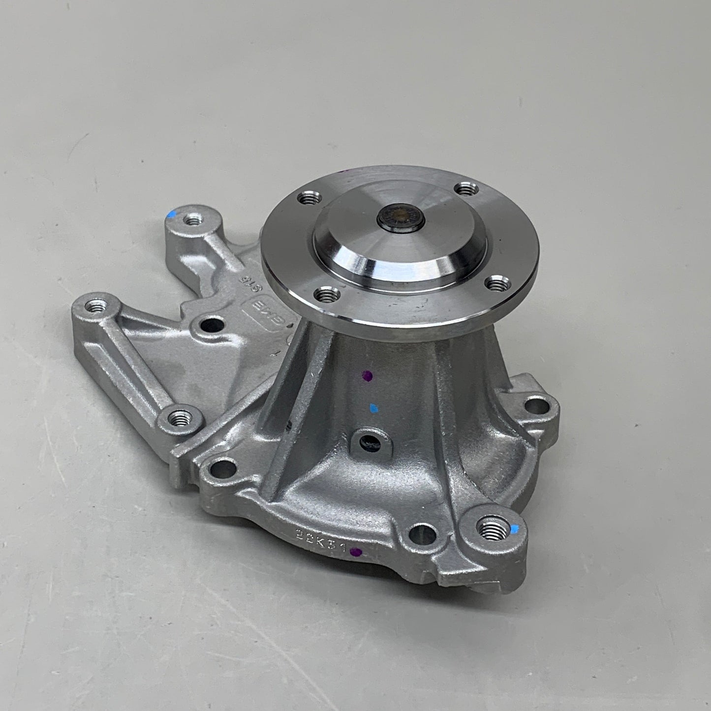 GMB Engine Water Pump for Suzuki/Pontiac/Geo/Chevrolet Vehicles 187412 165-1150