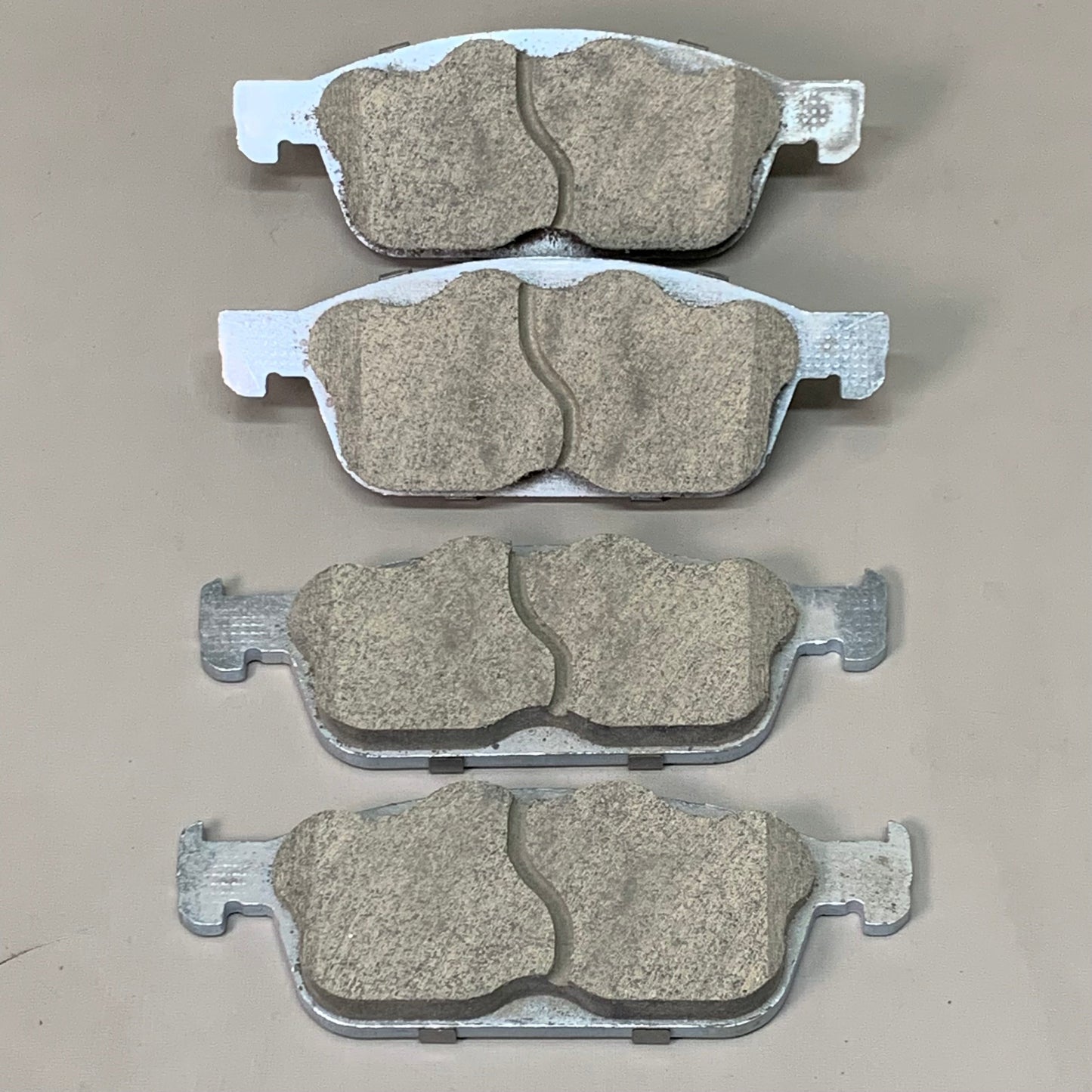 WAGNER OEx Ceramic Disc Brake Pad Set 7" x 3" Grey OEX1645