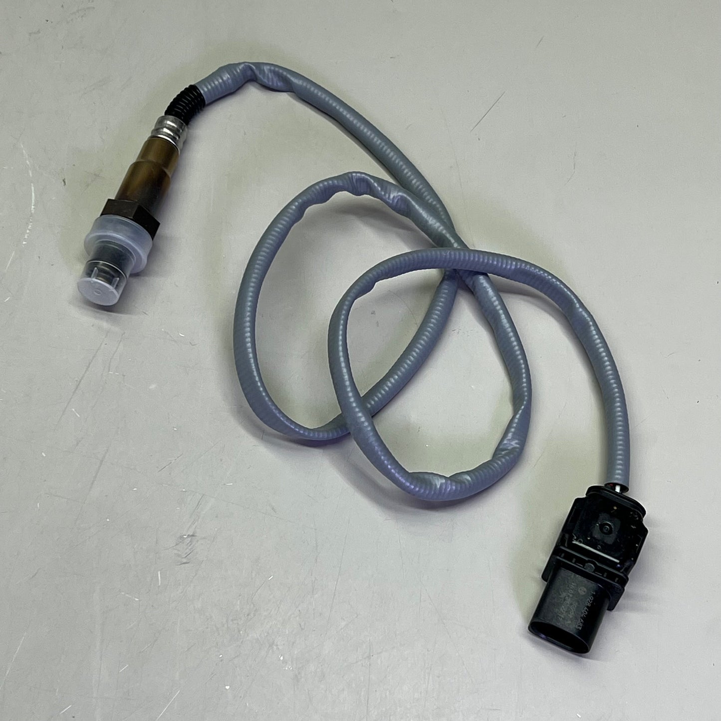 BOSCH Oxygen Sensor Male Spade Connector Shape For BMW 18 Thread Dia 17216