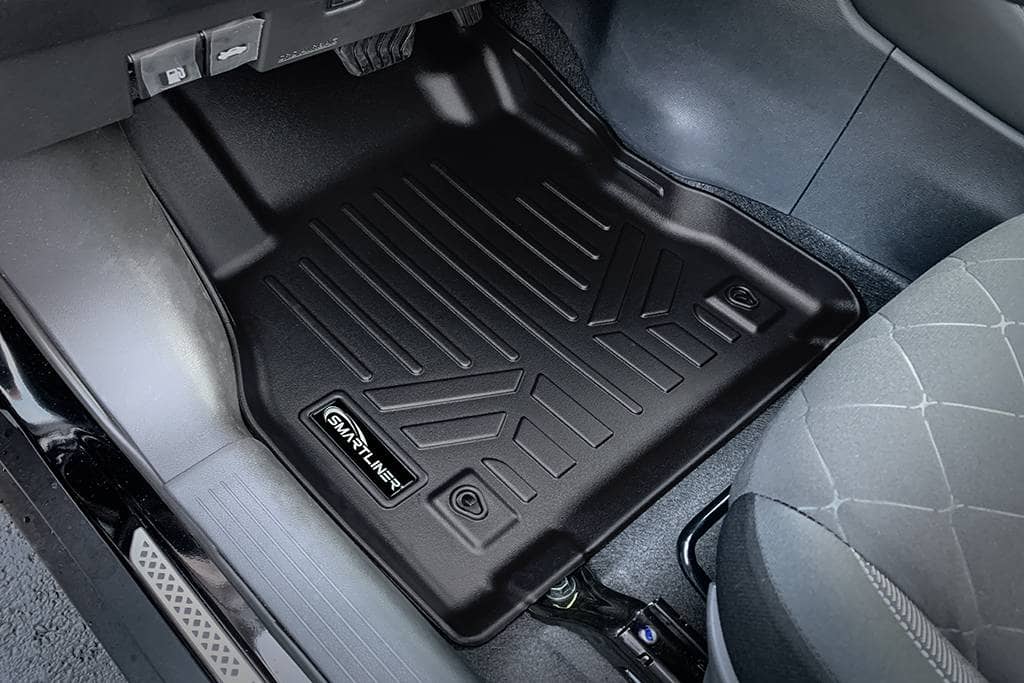 2018-2024 Nissan Kicks Floor Liners | SMARTLINER