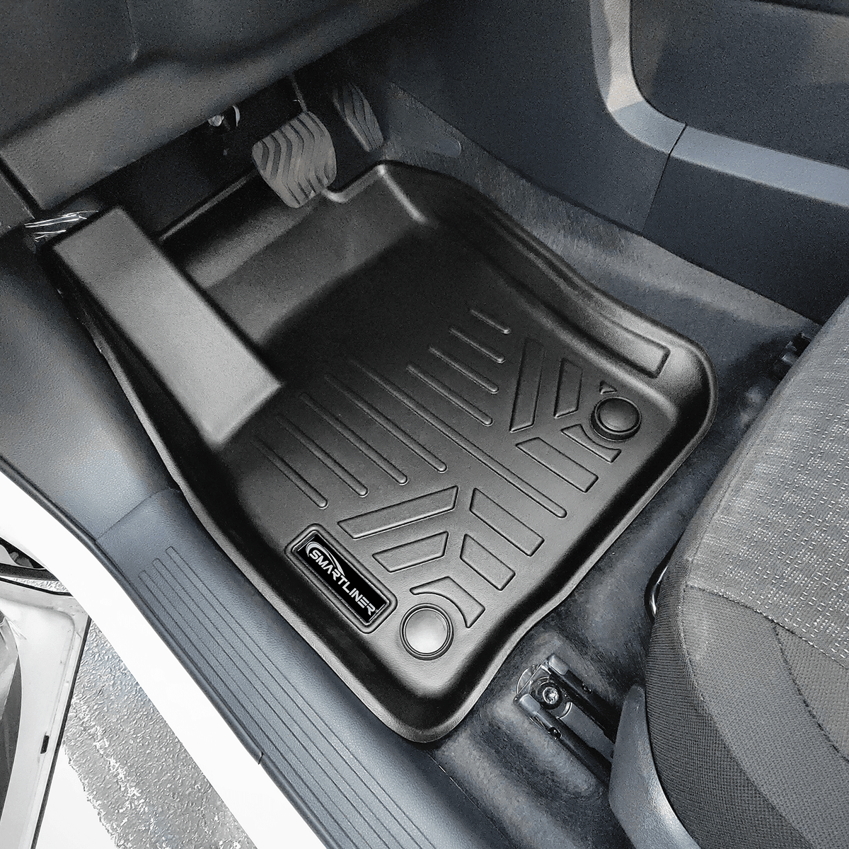 2025-2026 Nissan Kicks Floor Liners | SMARTLINER