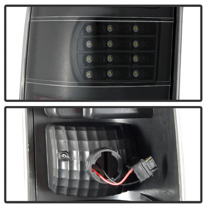 SPYDER xTune 99-02 Chevy Silverado 1500/2500 (w/o Stepside) LED Tail Lights - Blk (ALT-JH-CSIL99-LED-BK) 9037597