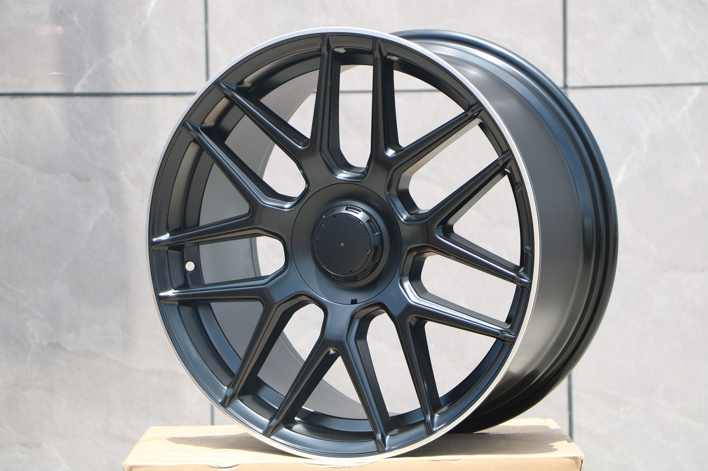 18" Wheels fits Mercedes Benz C180 C250 C300 C350 C400 CLA250 CLA43 E300 E350 E550 S350 S400 S450 S500 S550 S600 S63