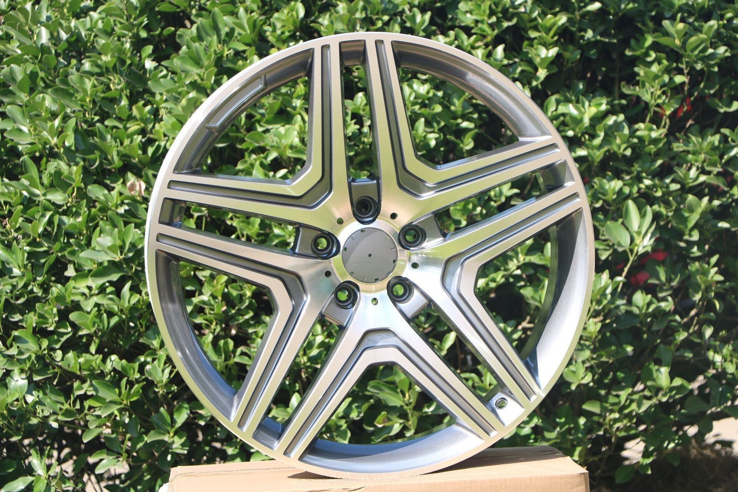 22" Wheels fits Mercedes Benz GL350 GL450 GL500 GL550 GLE350 GLE400 GLE43 GLE450 GLE53 GLE63 GLS450 GLS550 GLS63 ML350 ML500 ML550